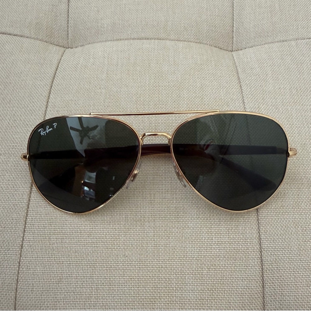 Gold Ray-Ban Classic Gold Frame Sunglasses